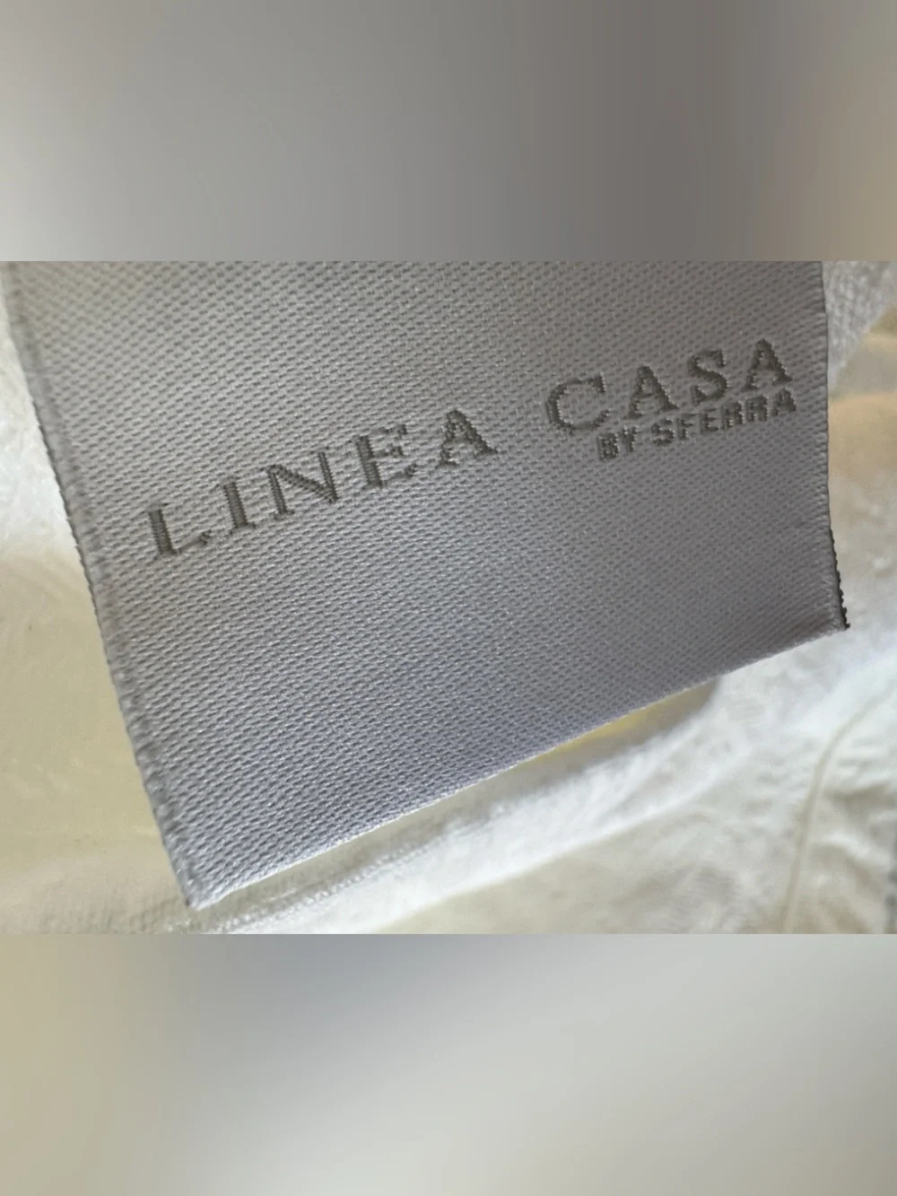 Linea Casa by sferra White Cotton Matelassé Coverlet Queen Bedspread Portugal