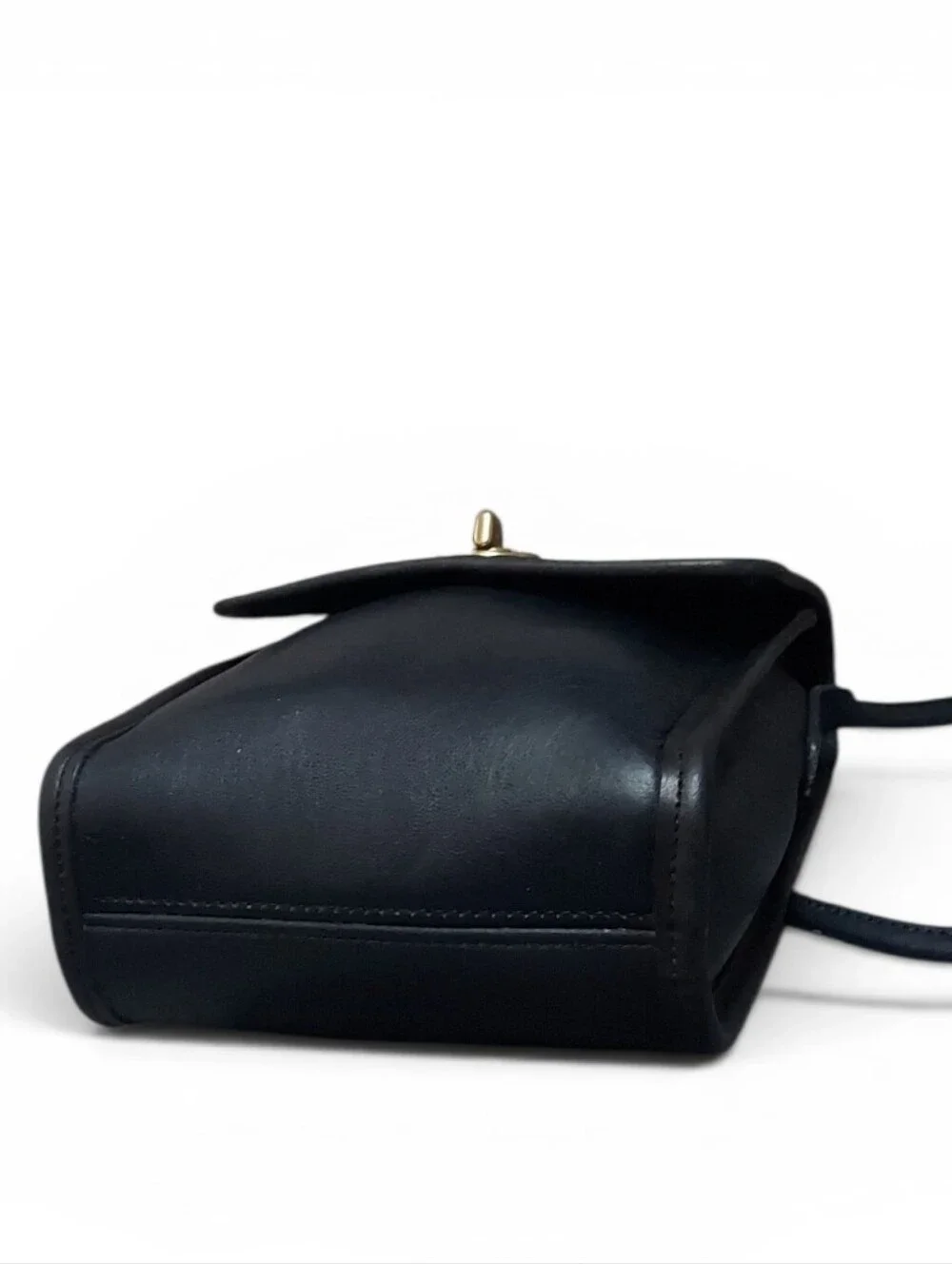 Coach vintage dark