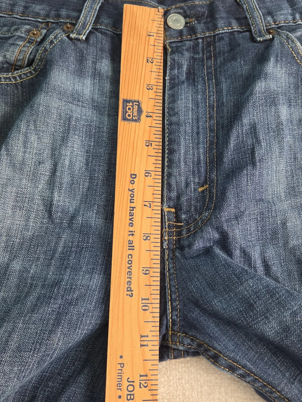 Levis levi size pocket