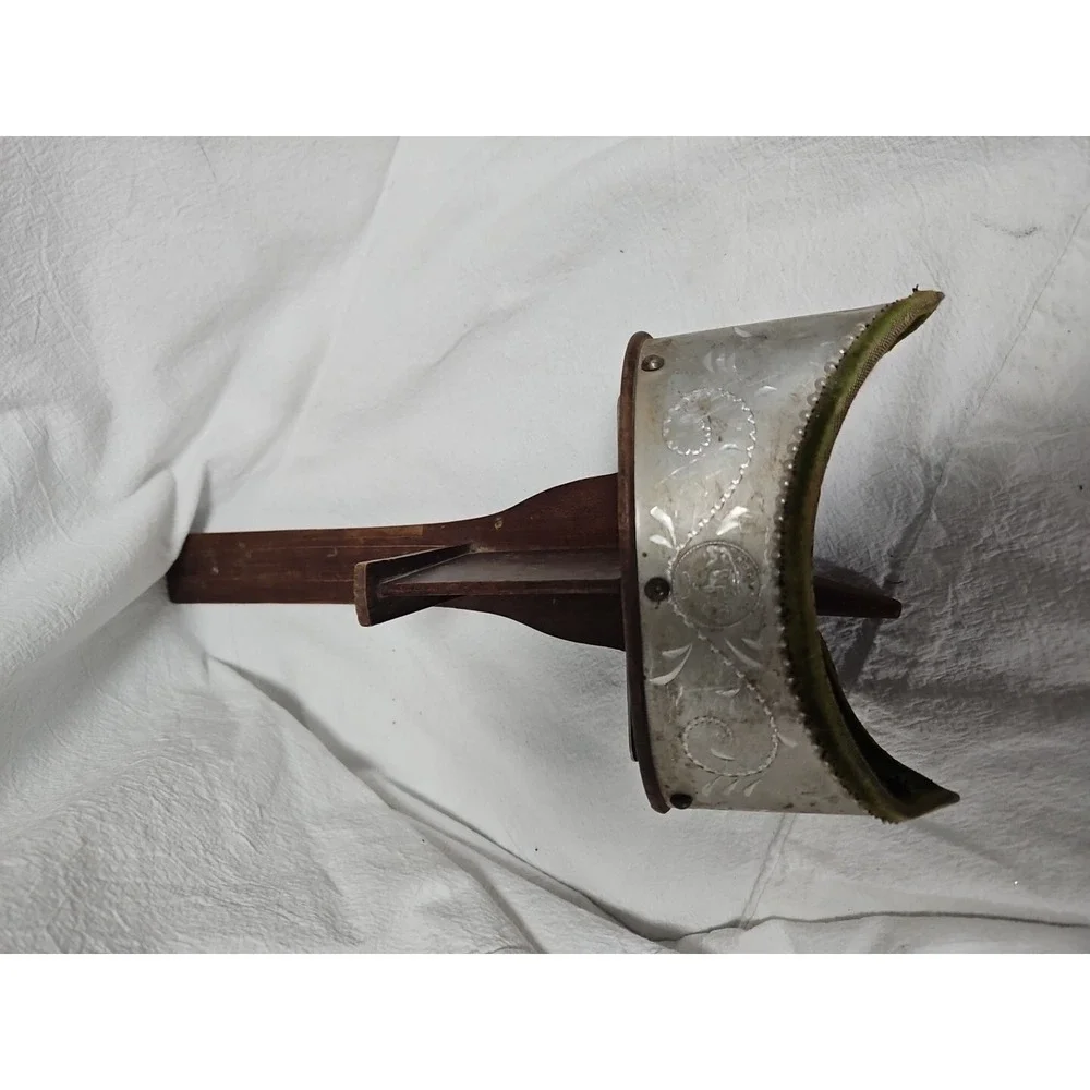 N/A this antique