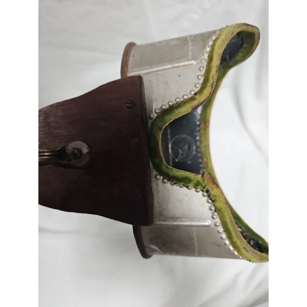N/A this antique