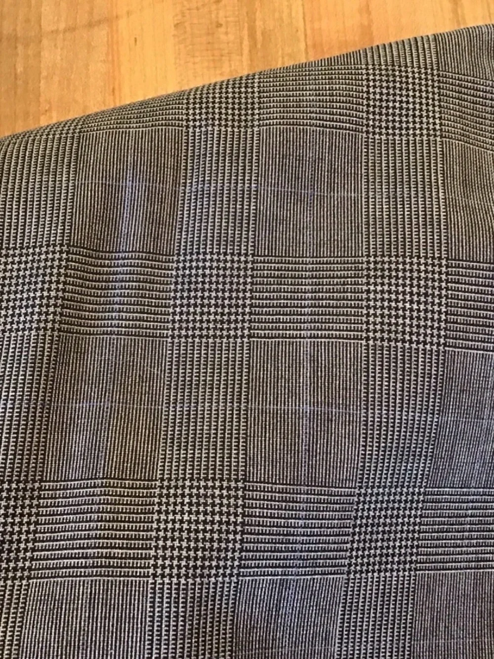 Jos. A. Bank Gray Wool Windowpane Plaid Two Button Notch Collar Blazer 43R EUC