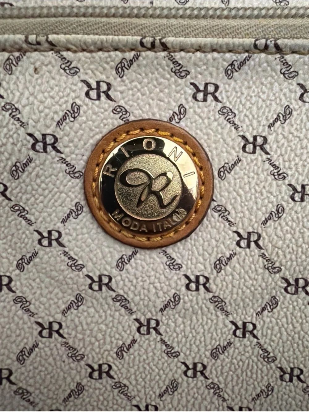 Rioni classic satchel