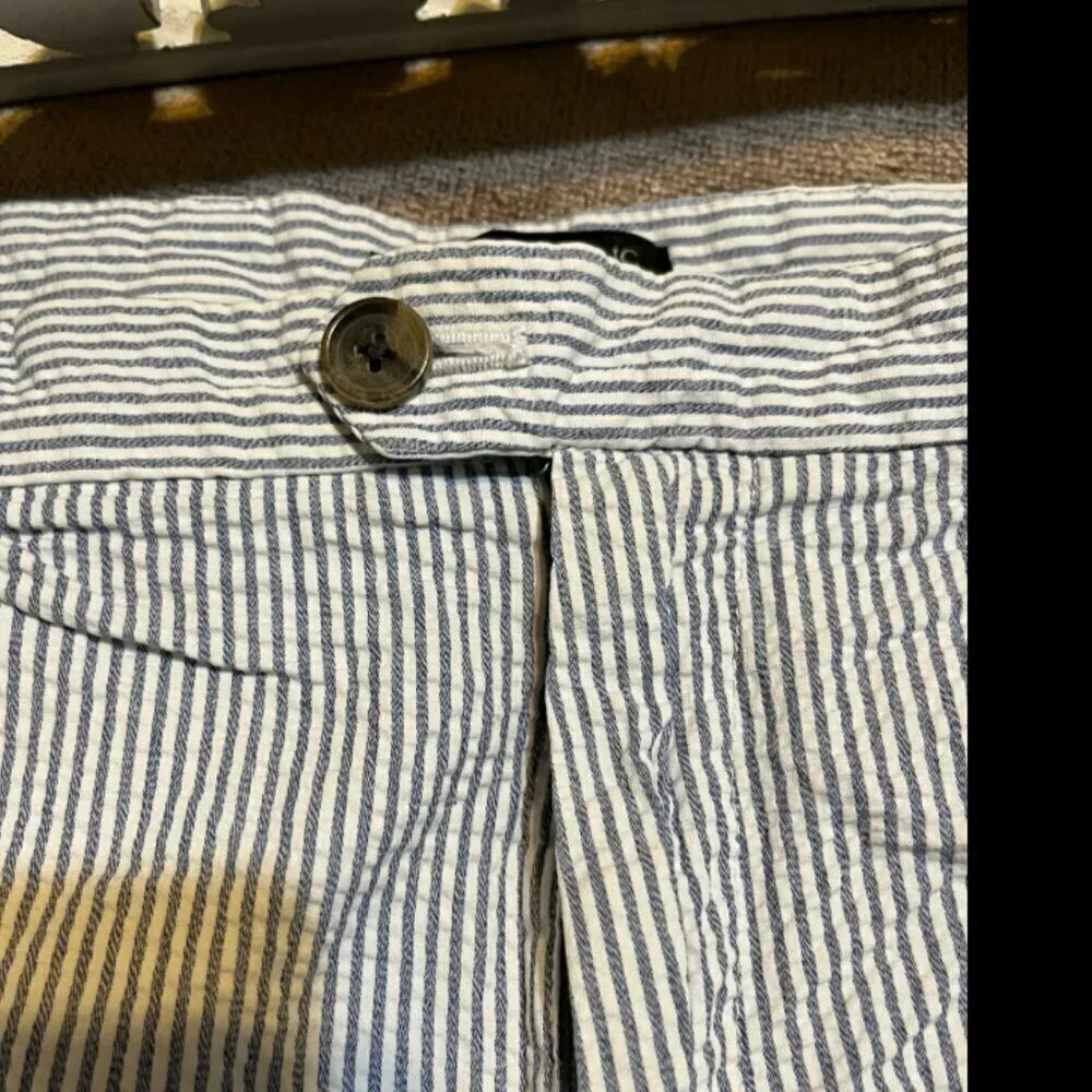 Banana Republic seersucker banana