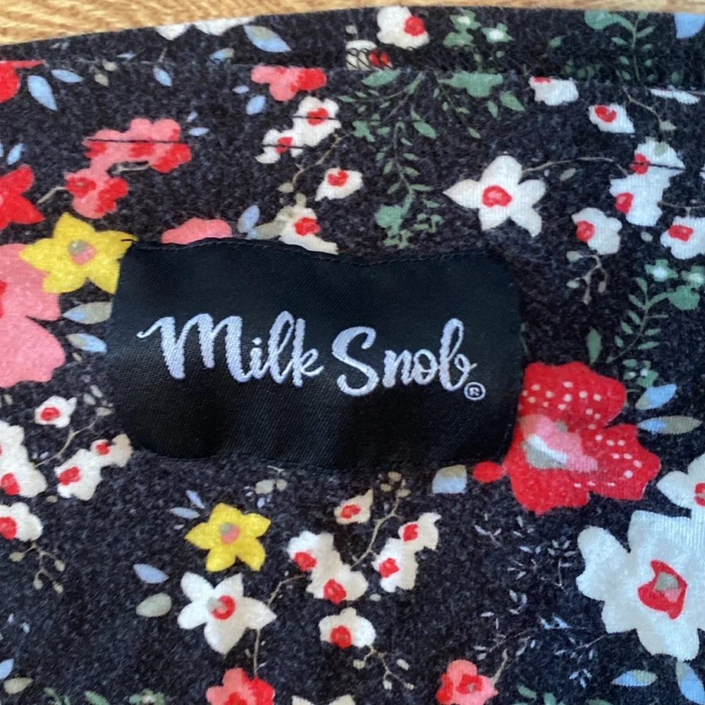 Milk Snob Car Seat Cover and Brestfeeding Floral Cover