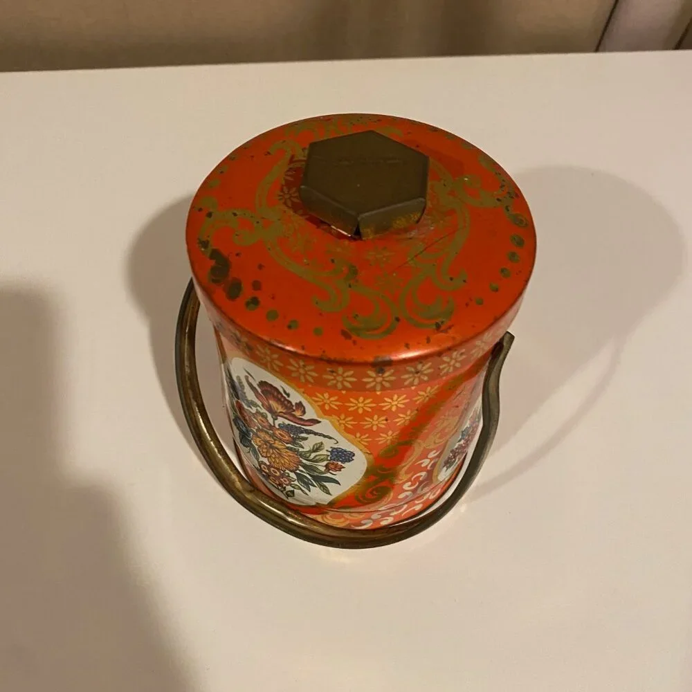 N/A charming vintage