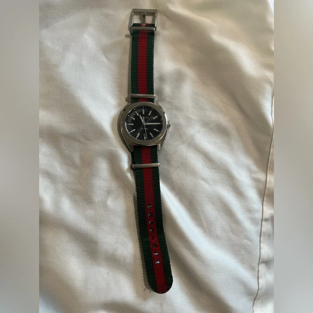 Gucci classic wristwatch