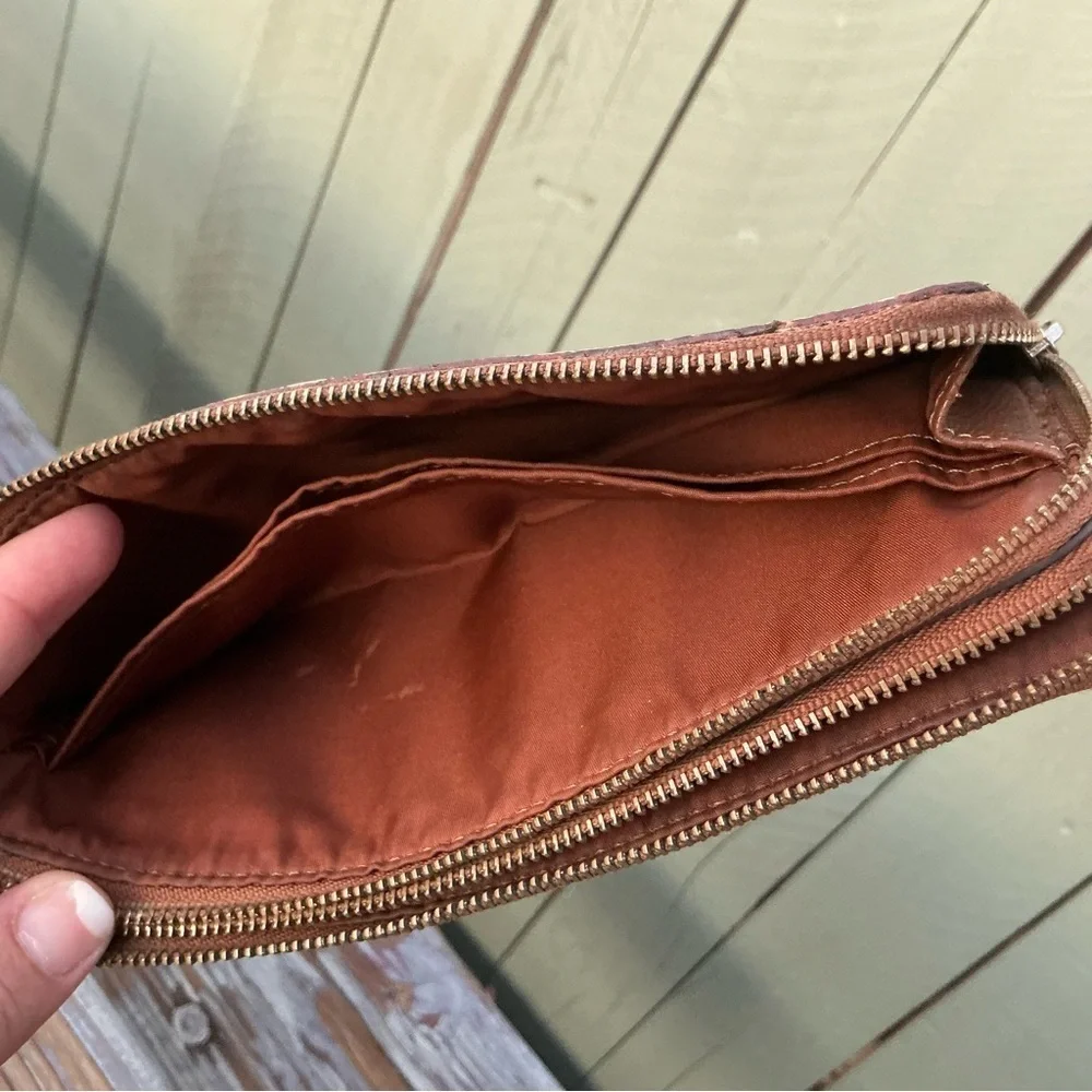 Coach elegant wristlet