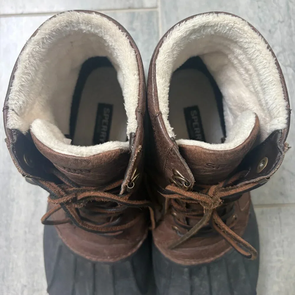 Sperry stay warm