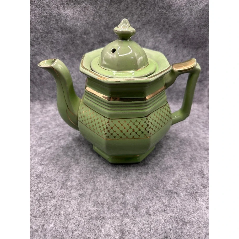 N/A vintage green