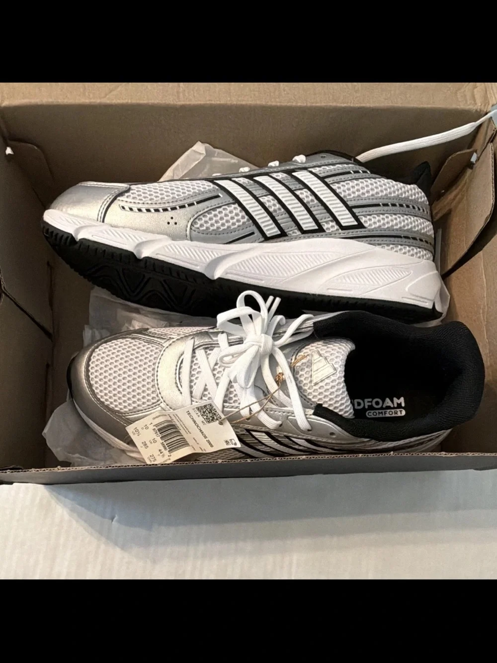 Adidas Technochaos 2000 White and Silver Mesh Athletic Sneakers Size 10.5 M