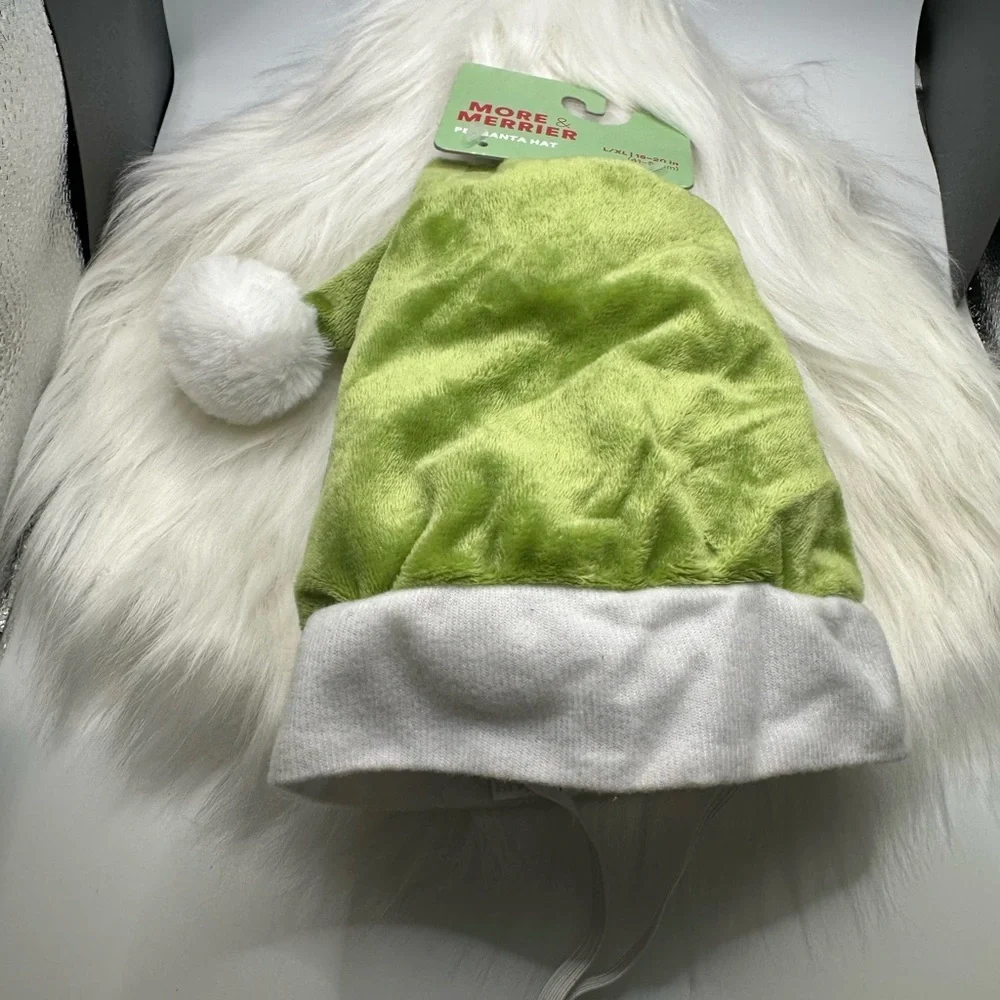 🩷5/$10 Green and White PET  Santa Hat