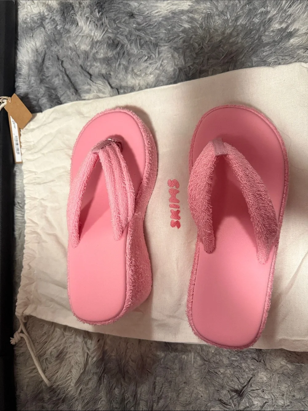 Skims pink slippers