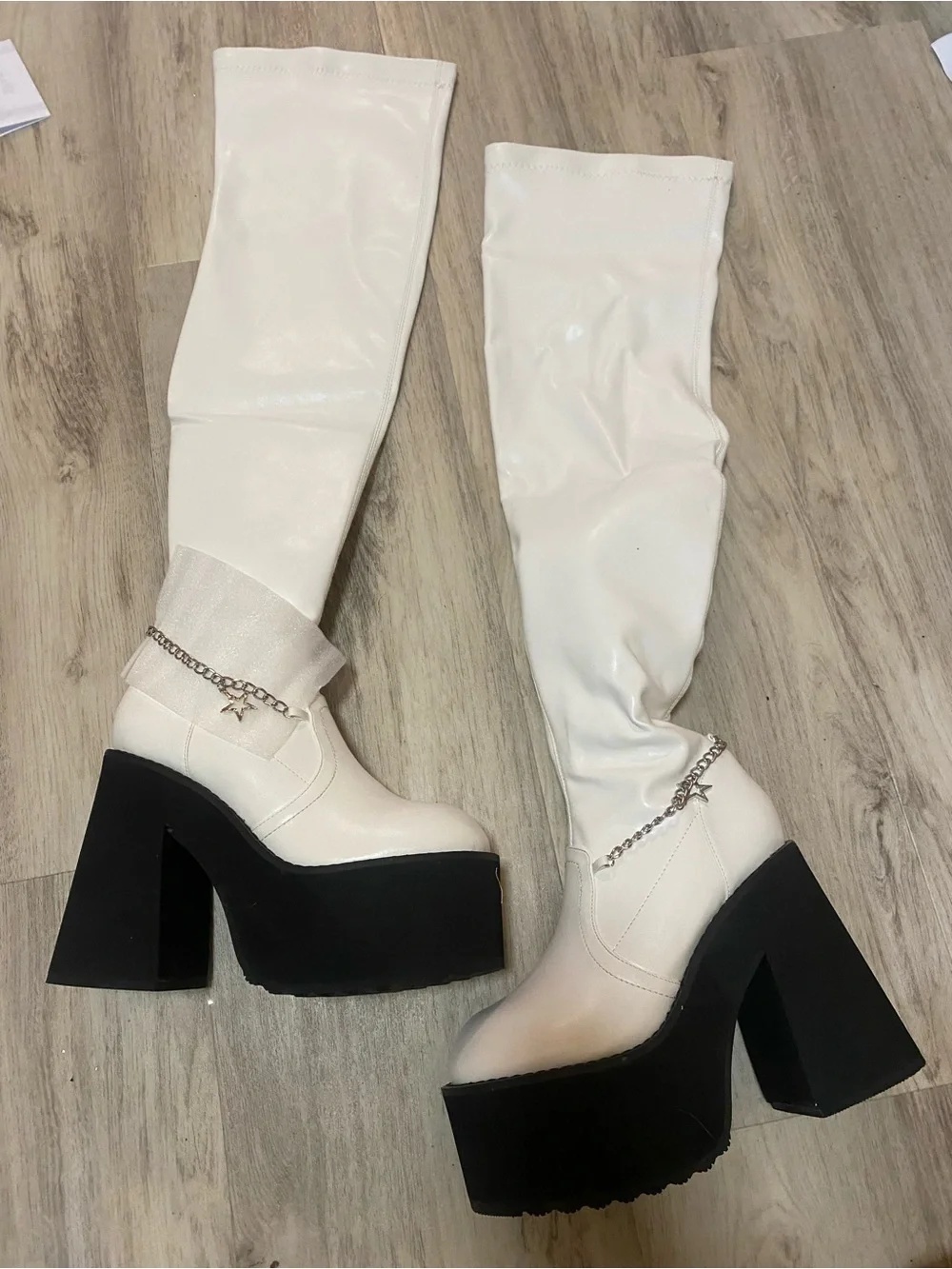 Dolls Kill stylish white