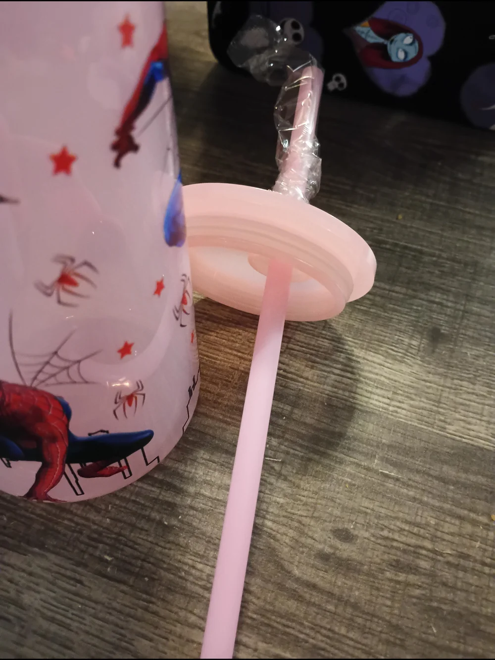 Spiderman durable pink