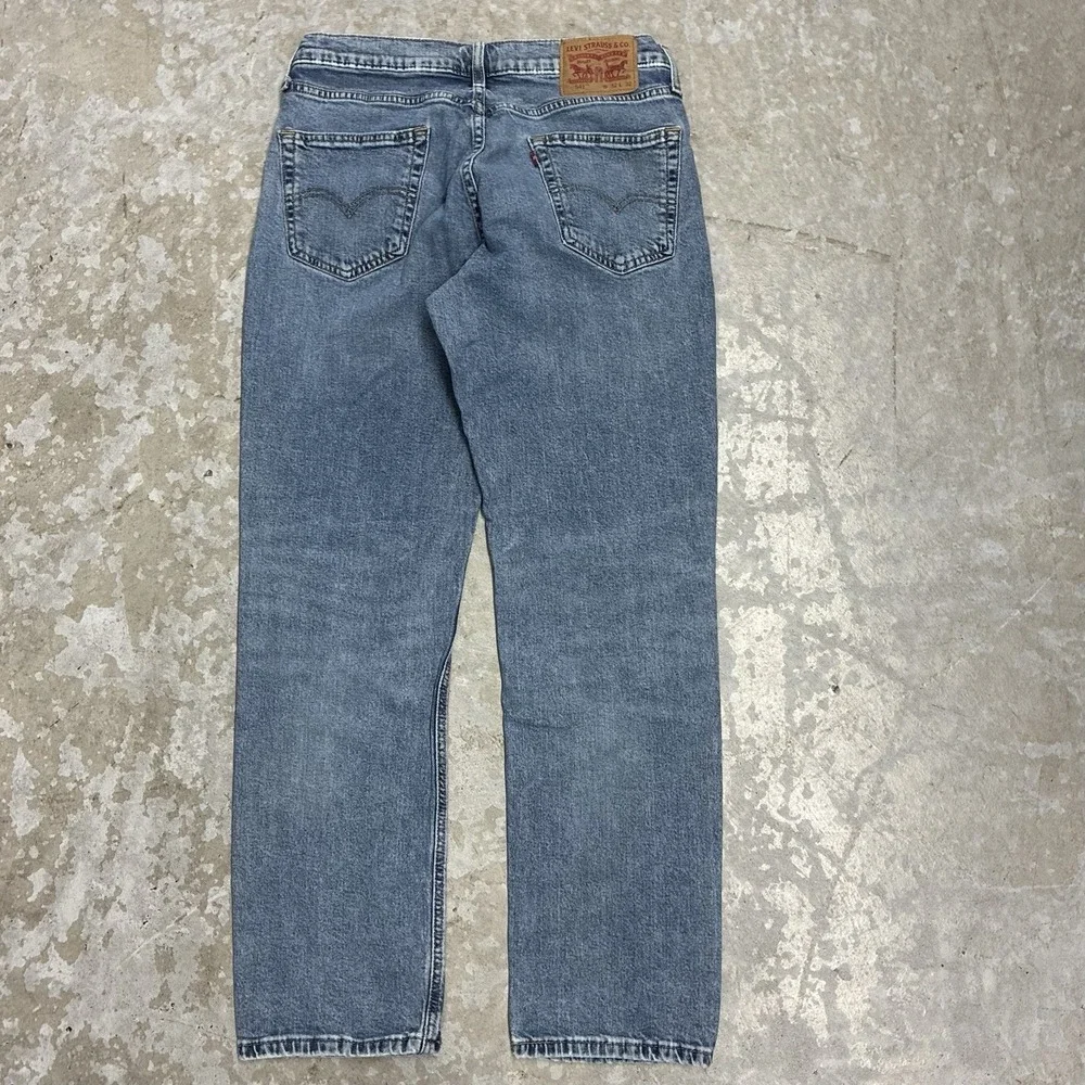 Levis levis 541