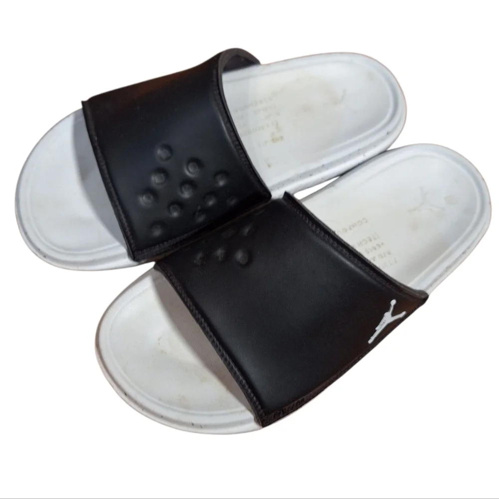 Jordan black white