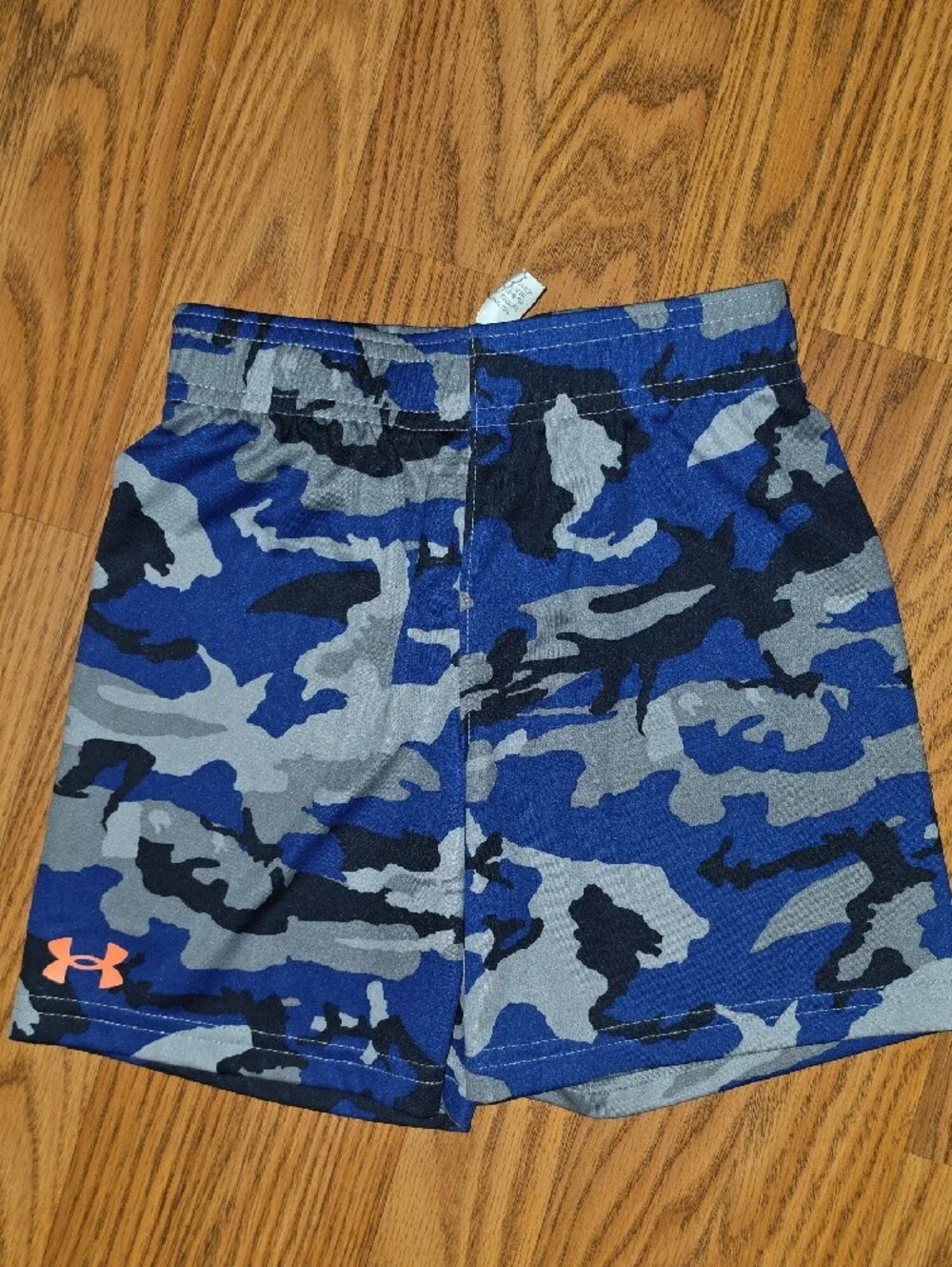 Under Armour new active