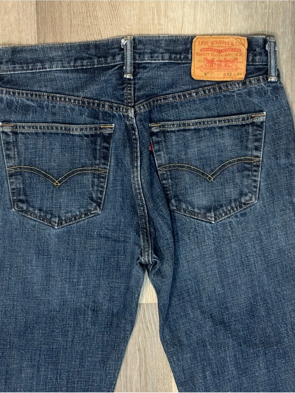 Levis straight leg