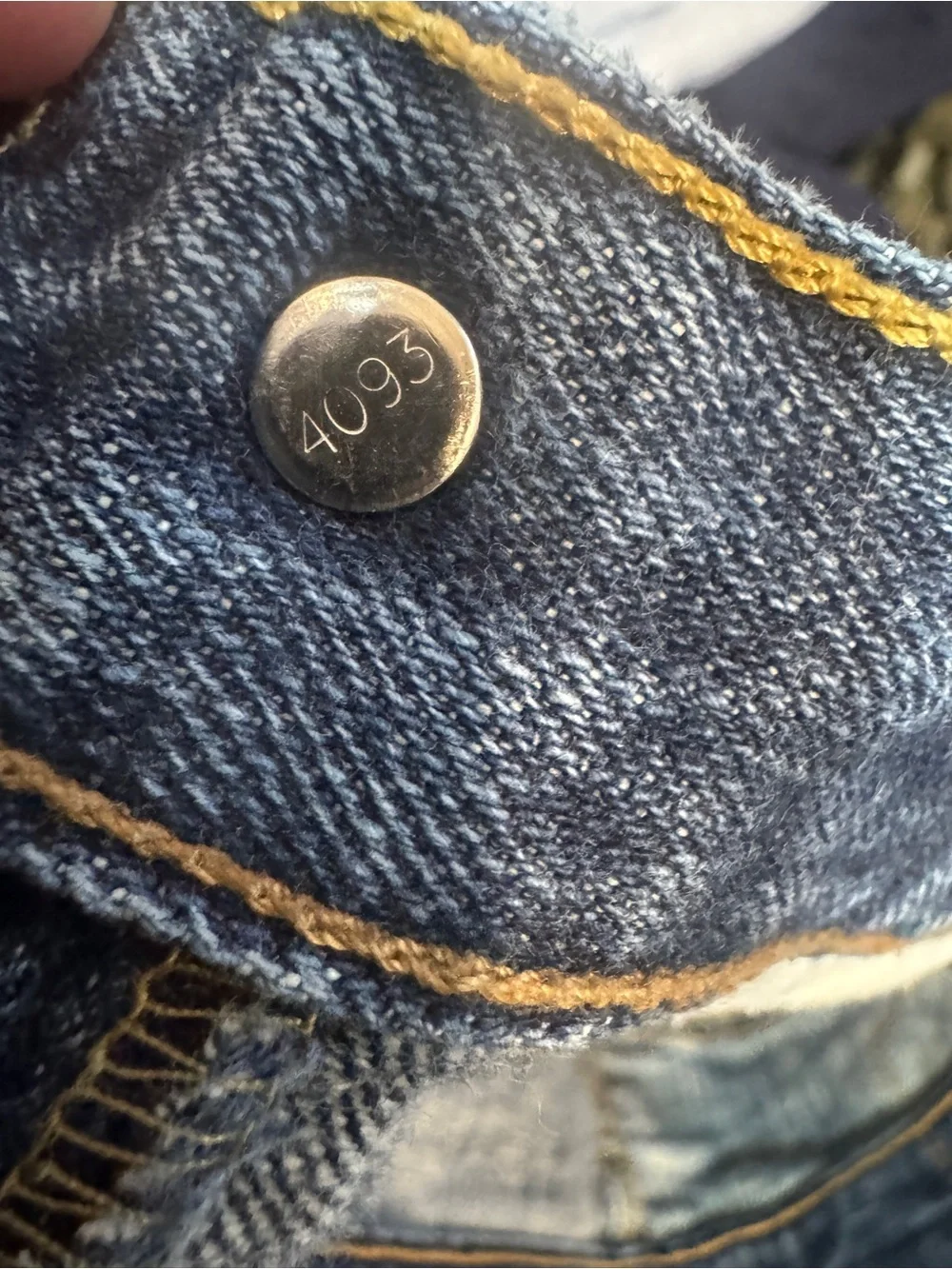 Levis straight leg