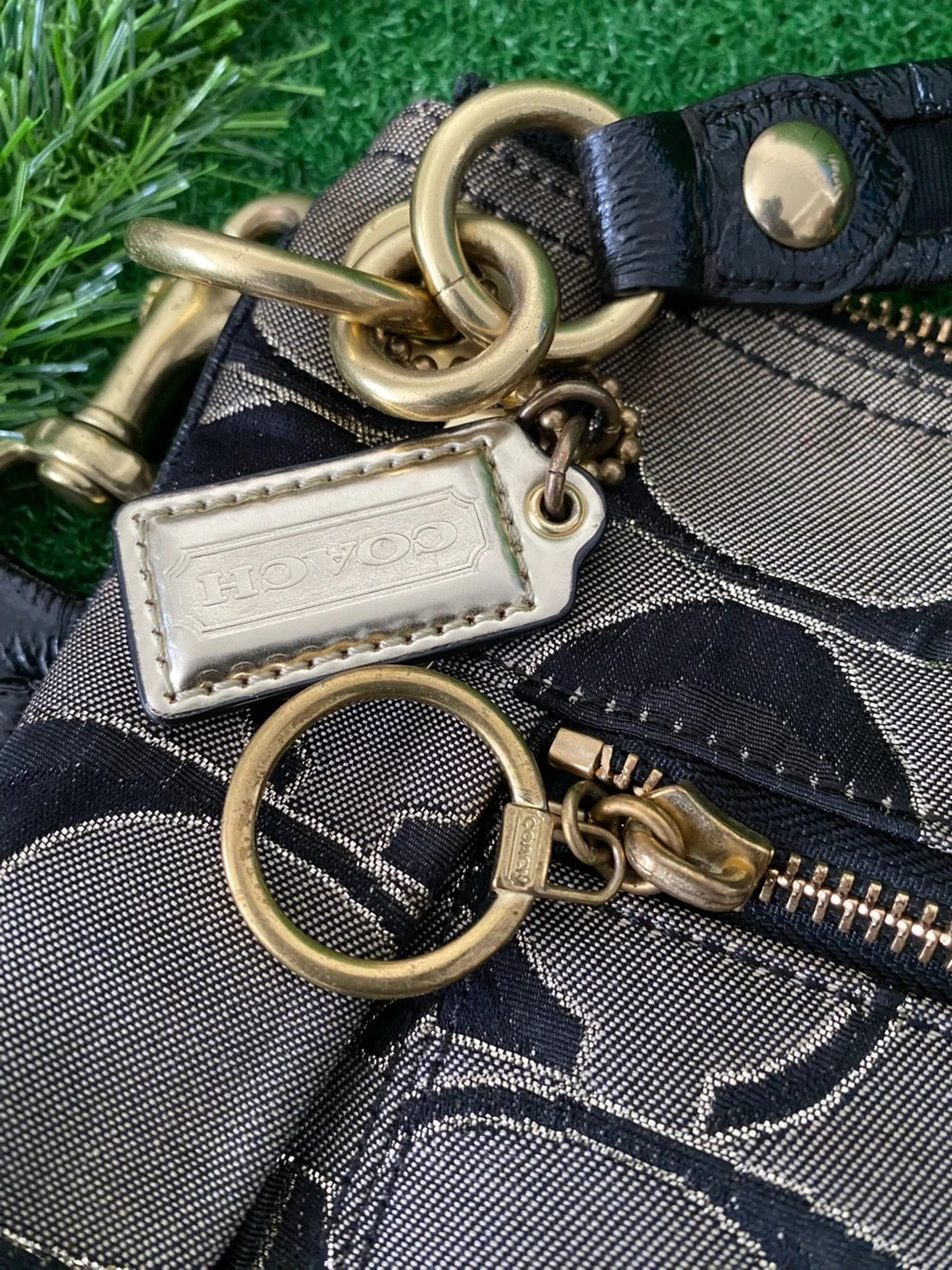 Vintage Coach #18135 Black & Gold Canvas Leather Trim Shoulder/Crossbody