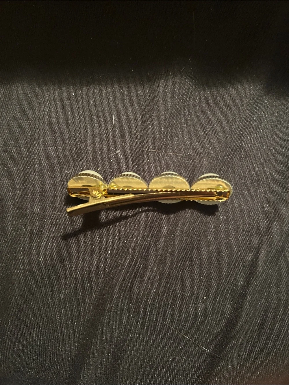 N/A elegant gold