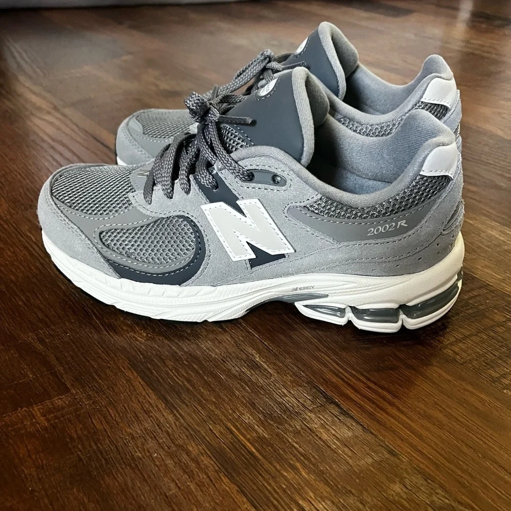 New Balance Kids Sneakers - Gray and White