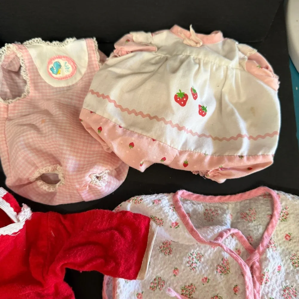 Unbranded vintage doll