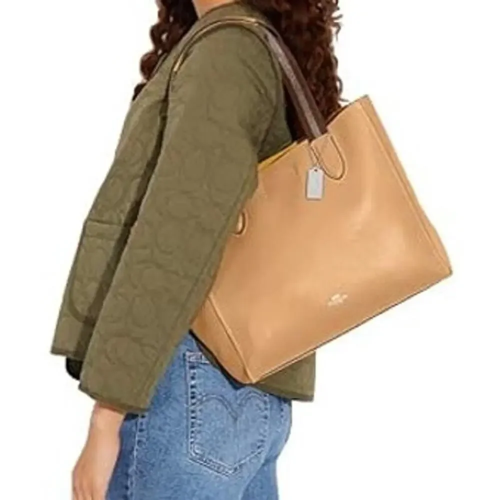 Coach derby tote