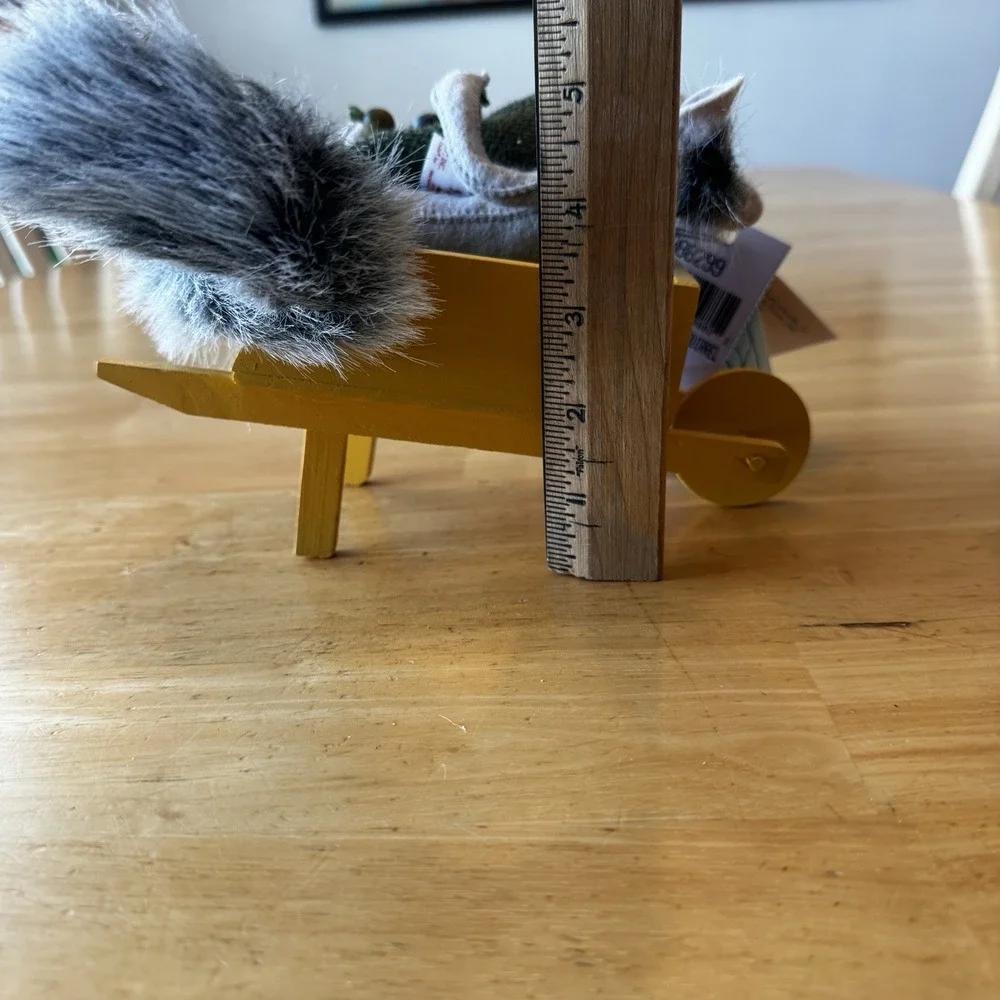 Annalee sidney squirrel
