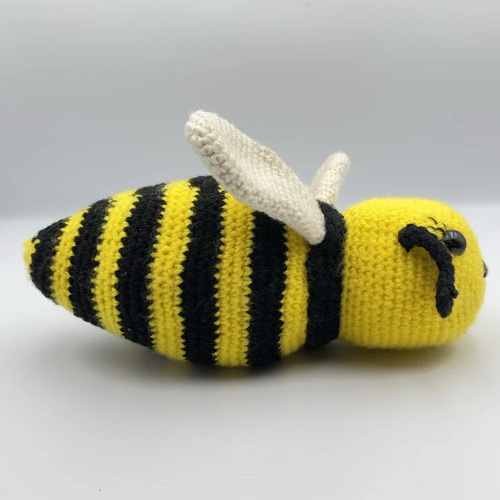 N/A handmade bumblebee