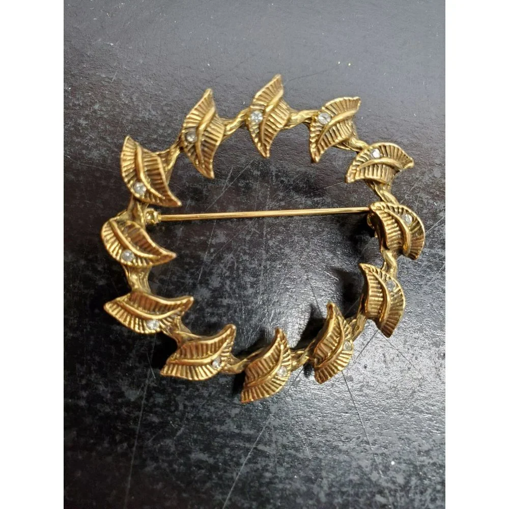 Unbranded vintage gold