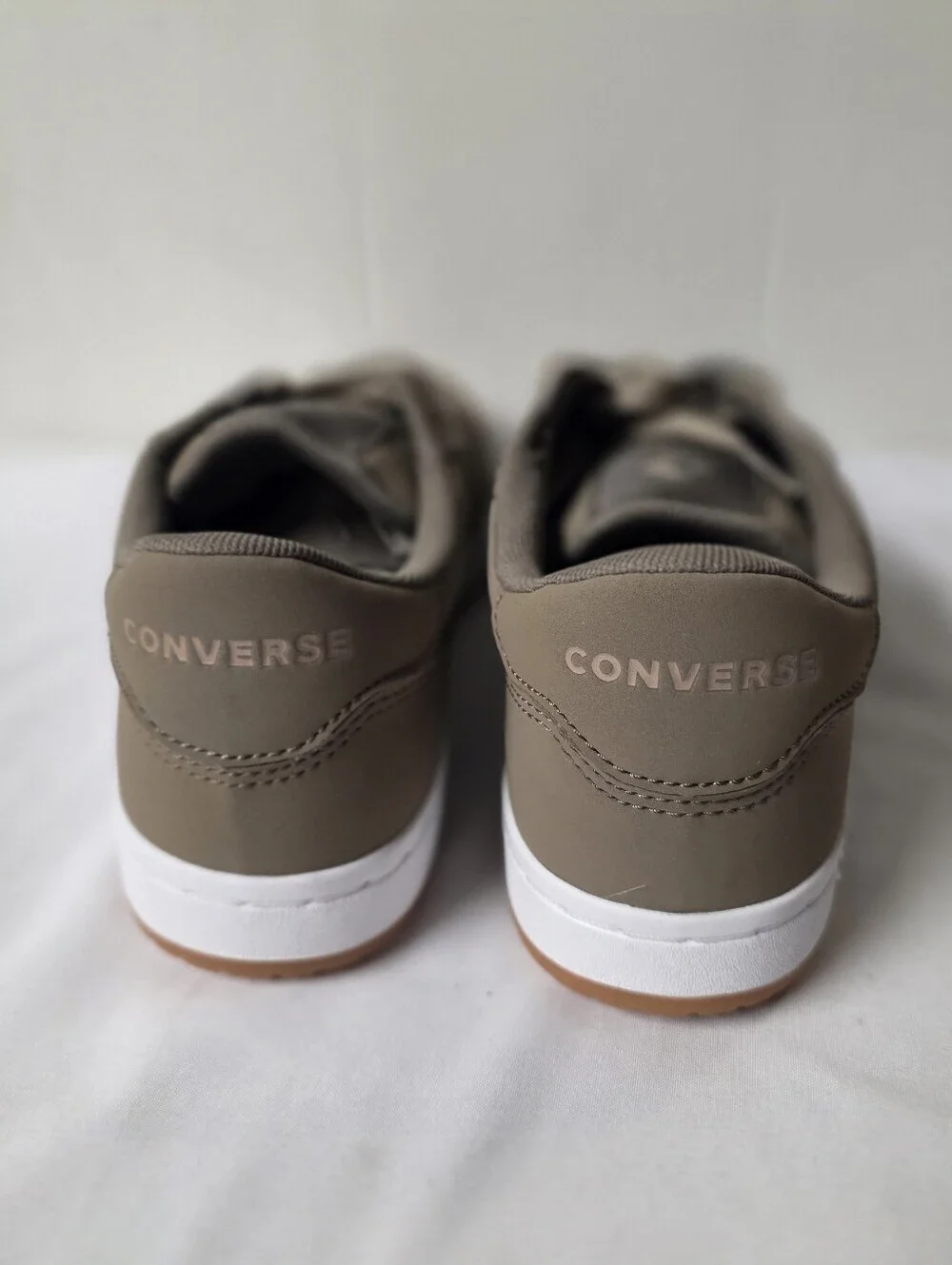 Converse lace plain