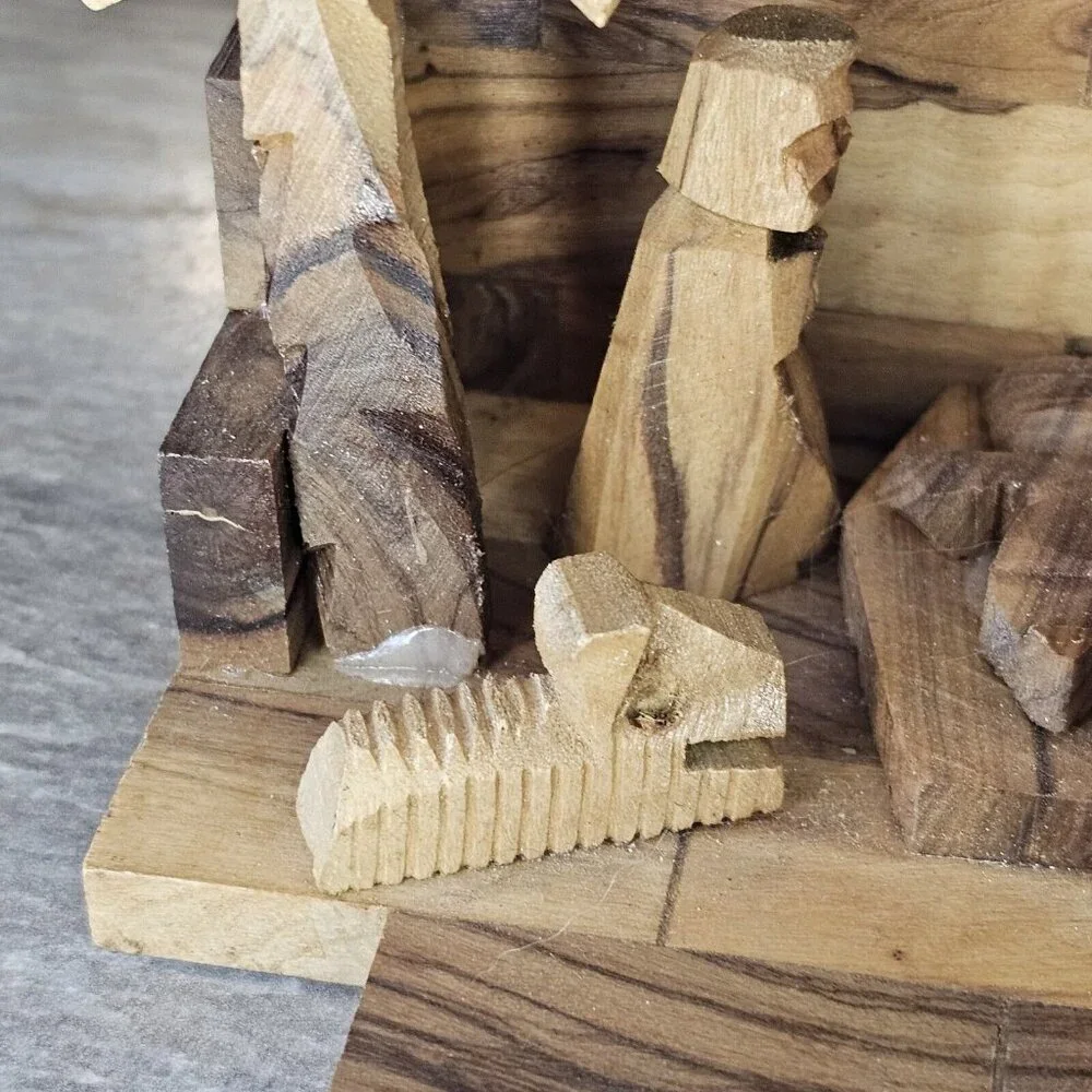 Vintage nativity creche