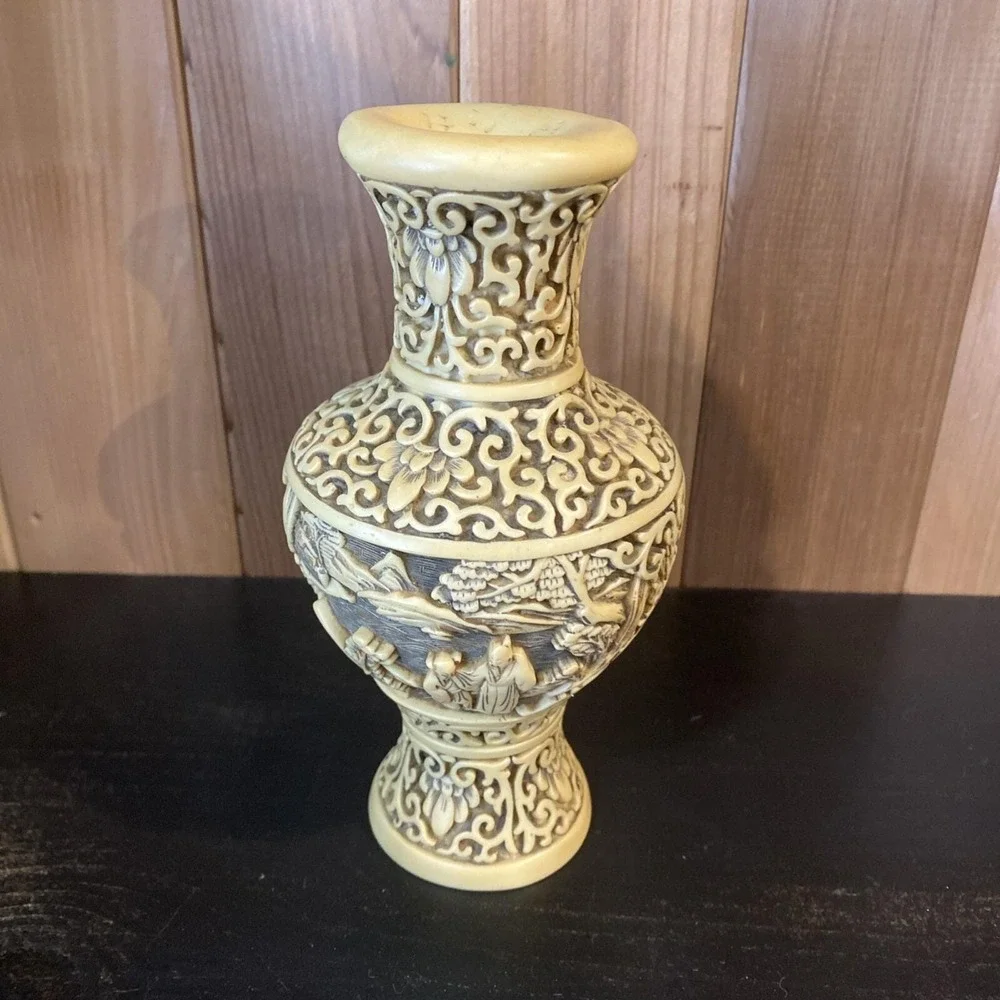 Unmarked vintage asian