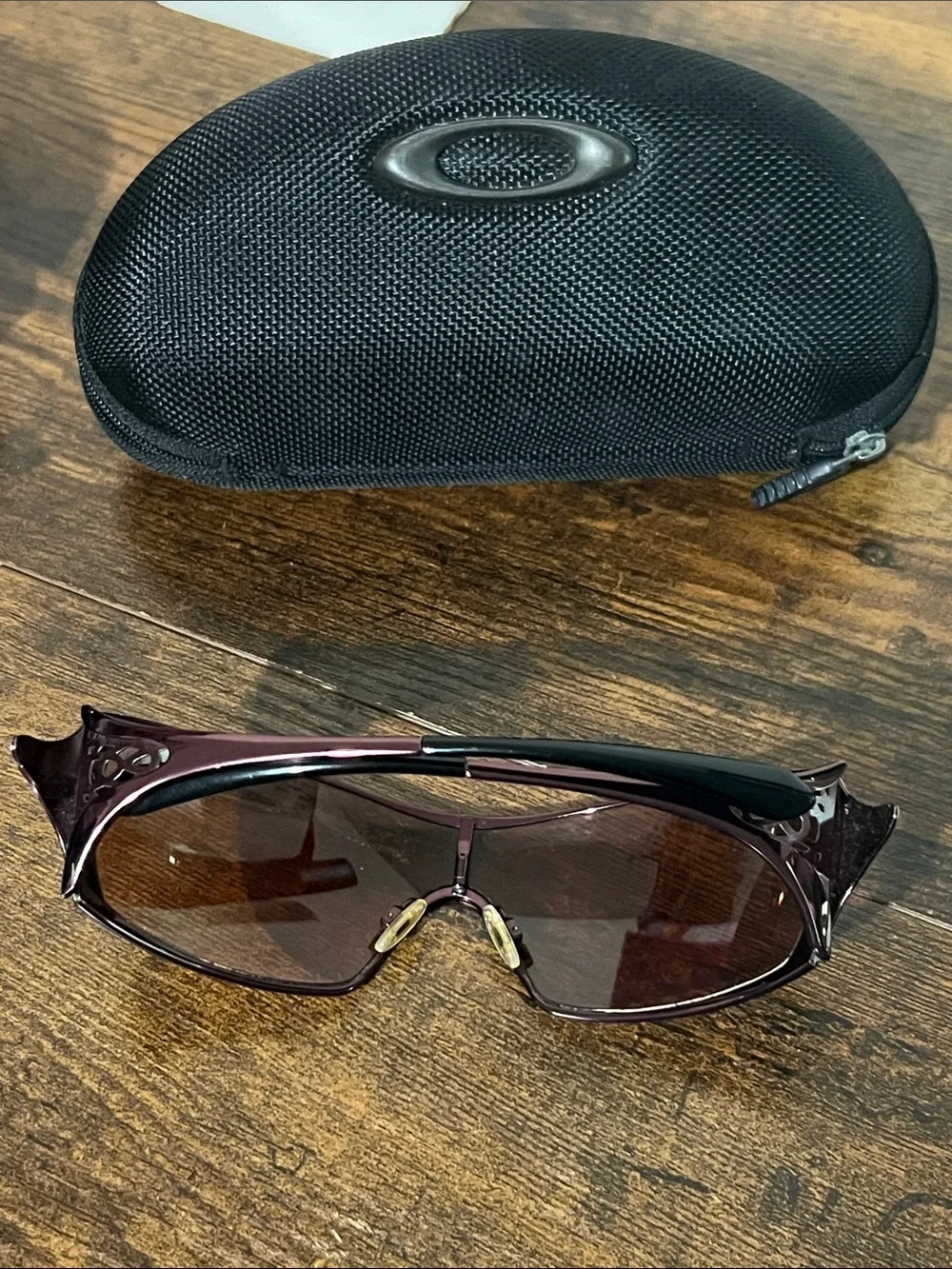 Oakley shield style