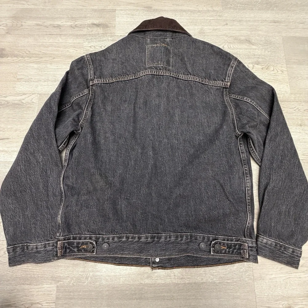 Levis bring classic