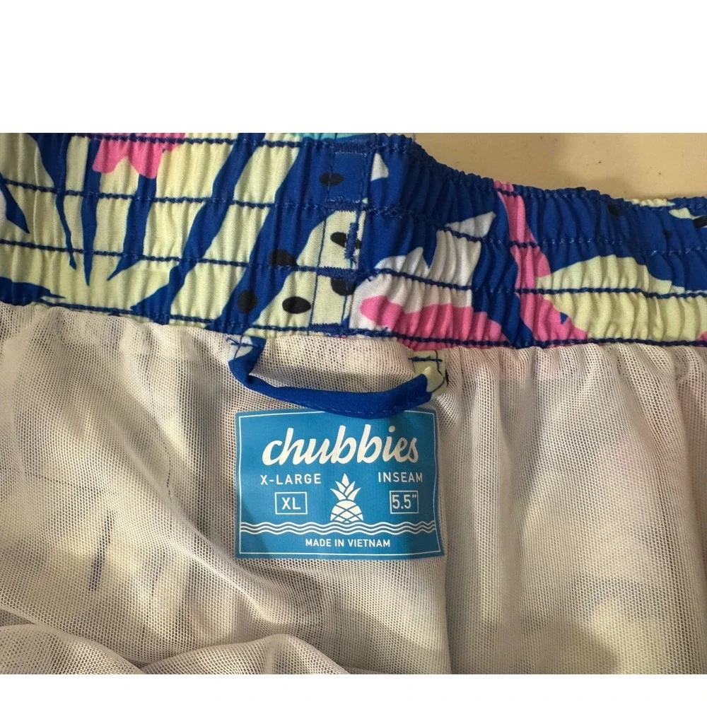 Chubbies Swim Trunks Men XL Blue Floral Surprises 5.5