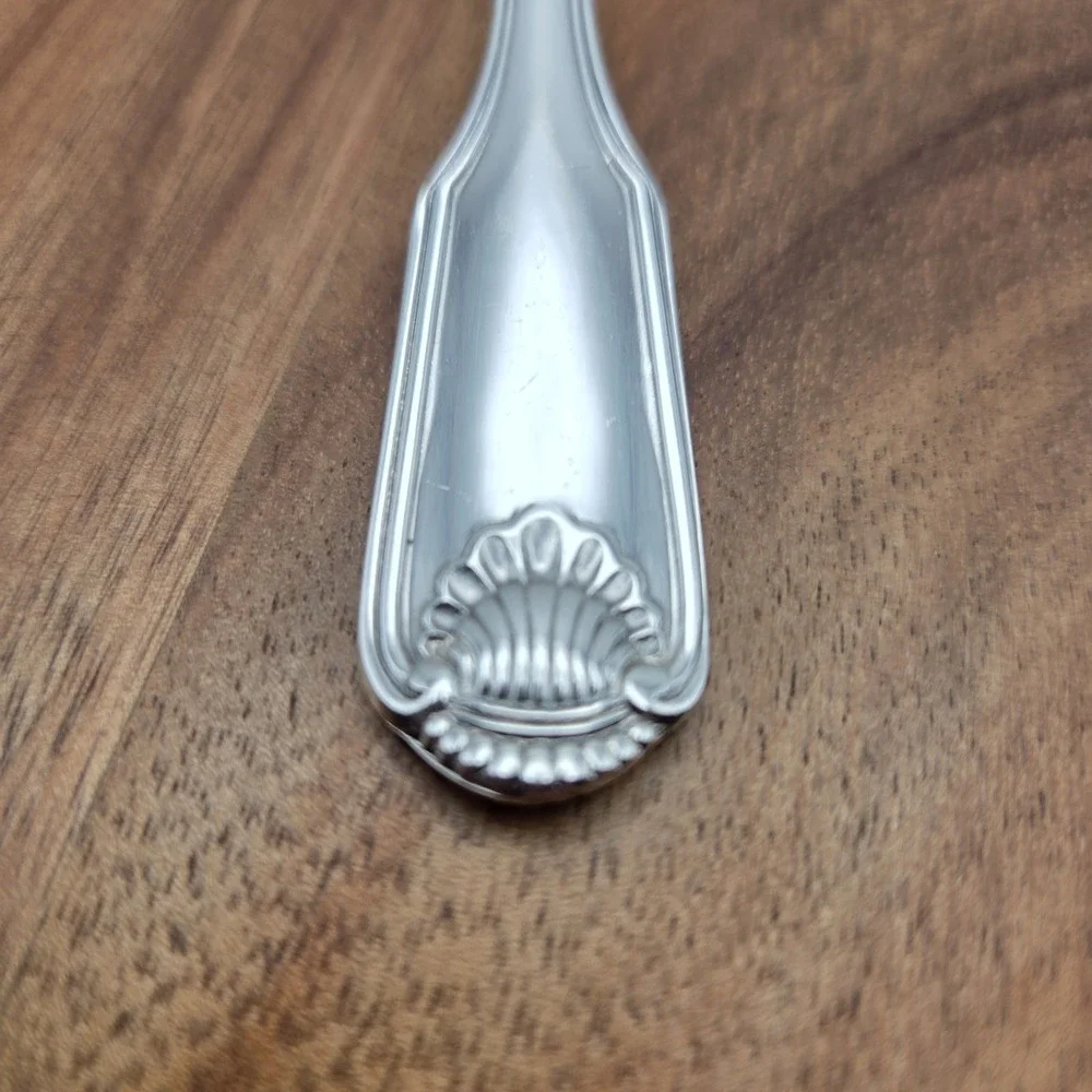 Oneida see soup silverplate