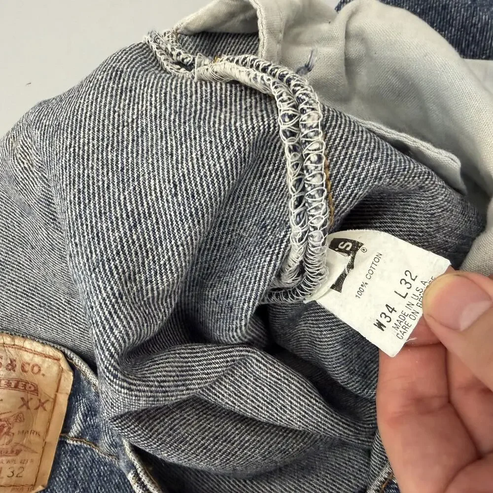 Levis measurements waist