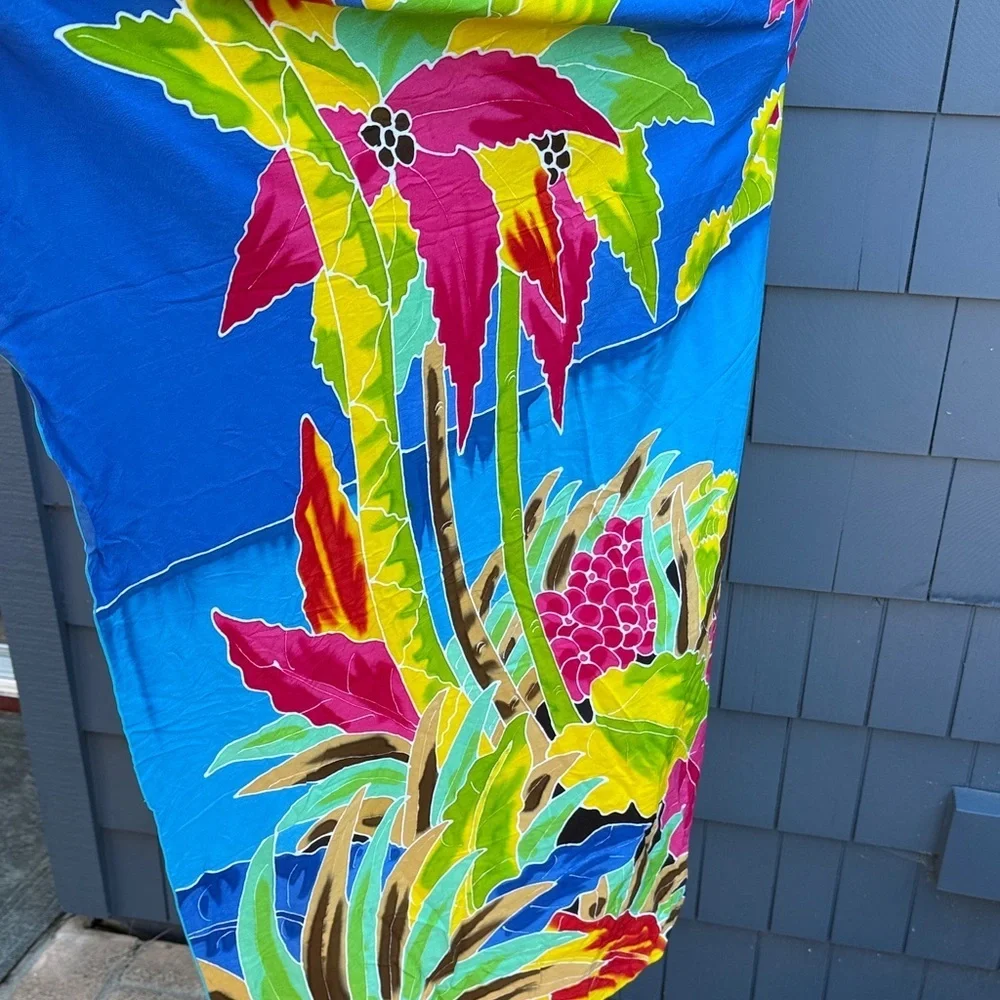 Dancing Gecko Hawaii wrap sarong Colorful Floral Women's Scarf tapestry