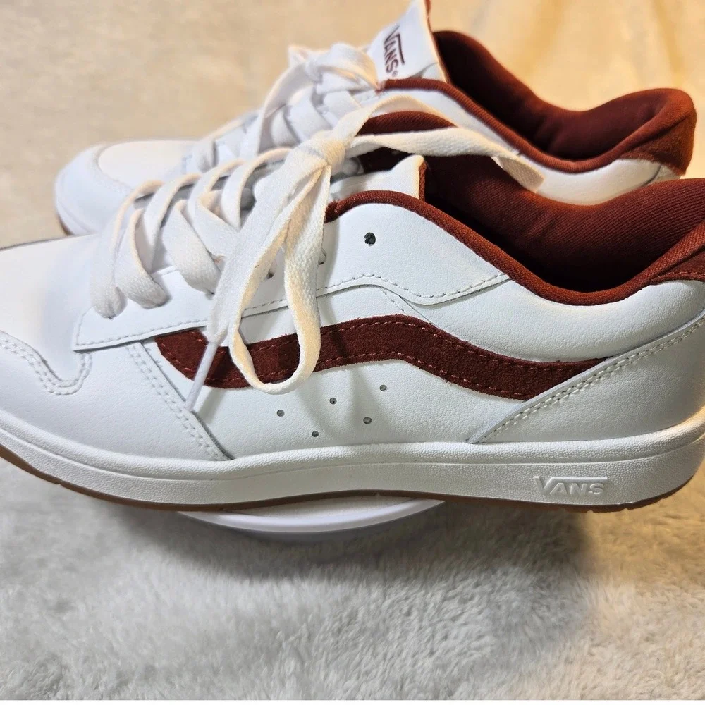 Vans lowland cc