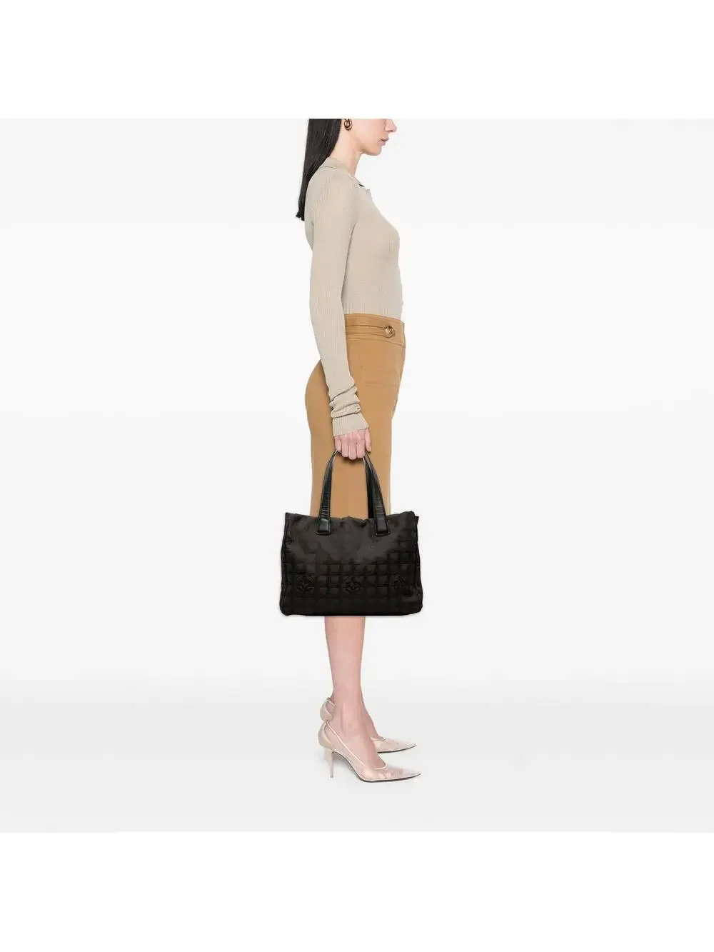 CHANEL elevate your