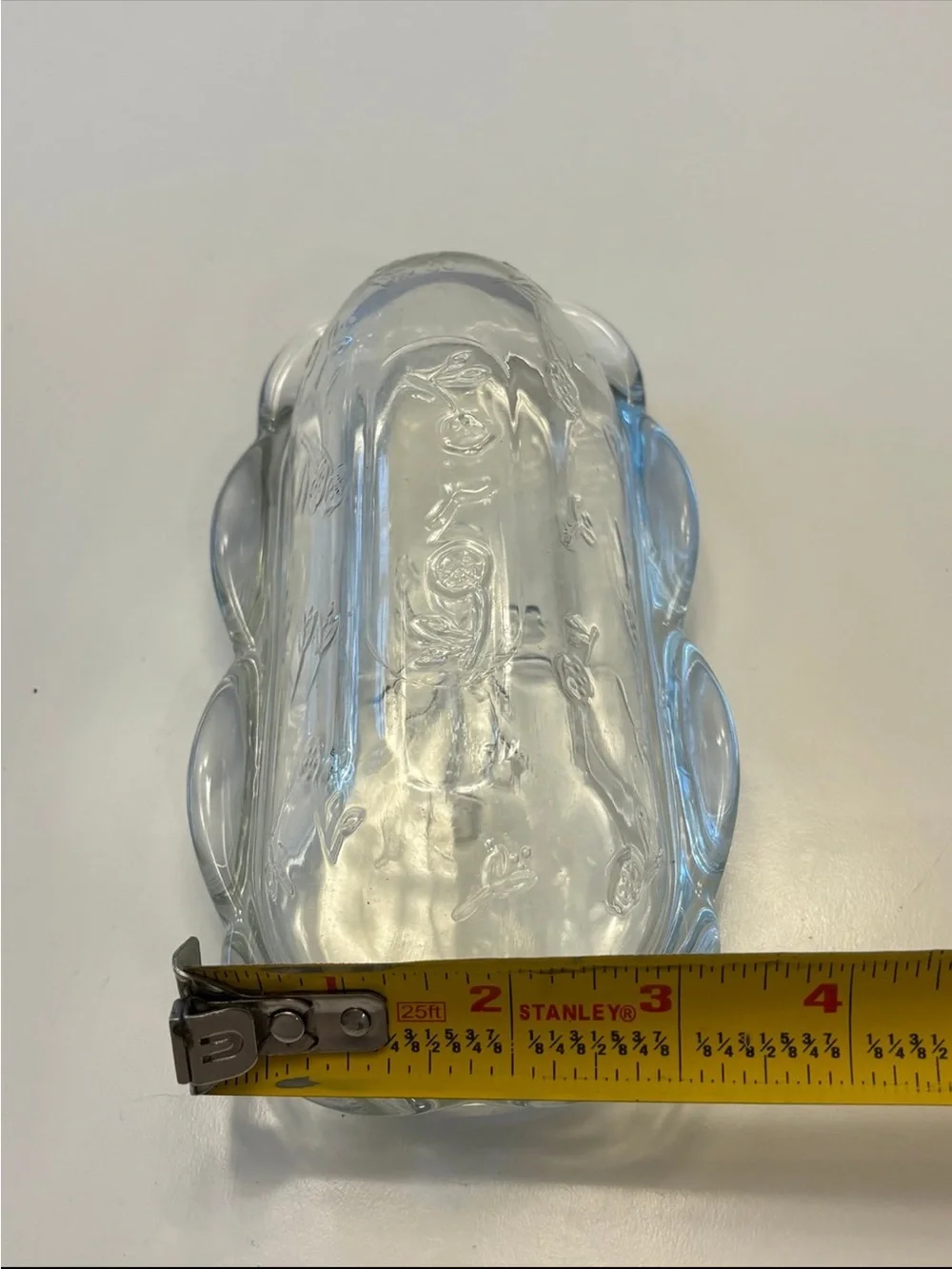 Anchor Hocking Savannah butter dish features a pressed clear glass design flower