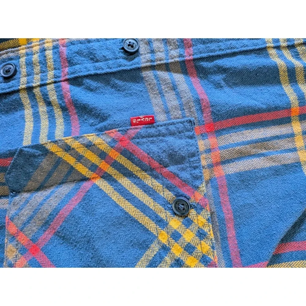 Levis see all