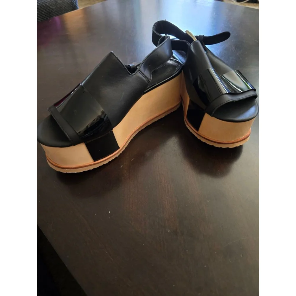 Jeffrey Campbell step into