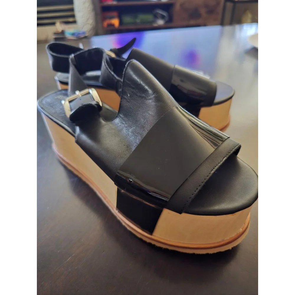 Jeffrey Campbell step into