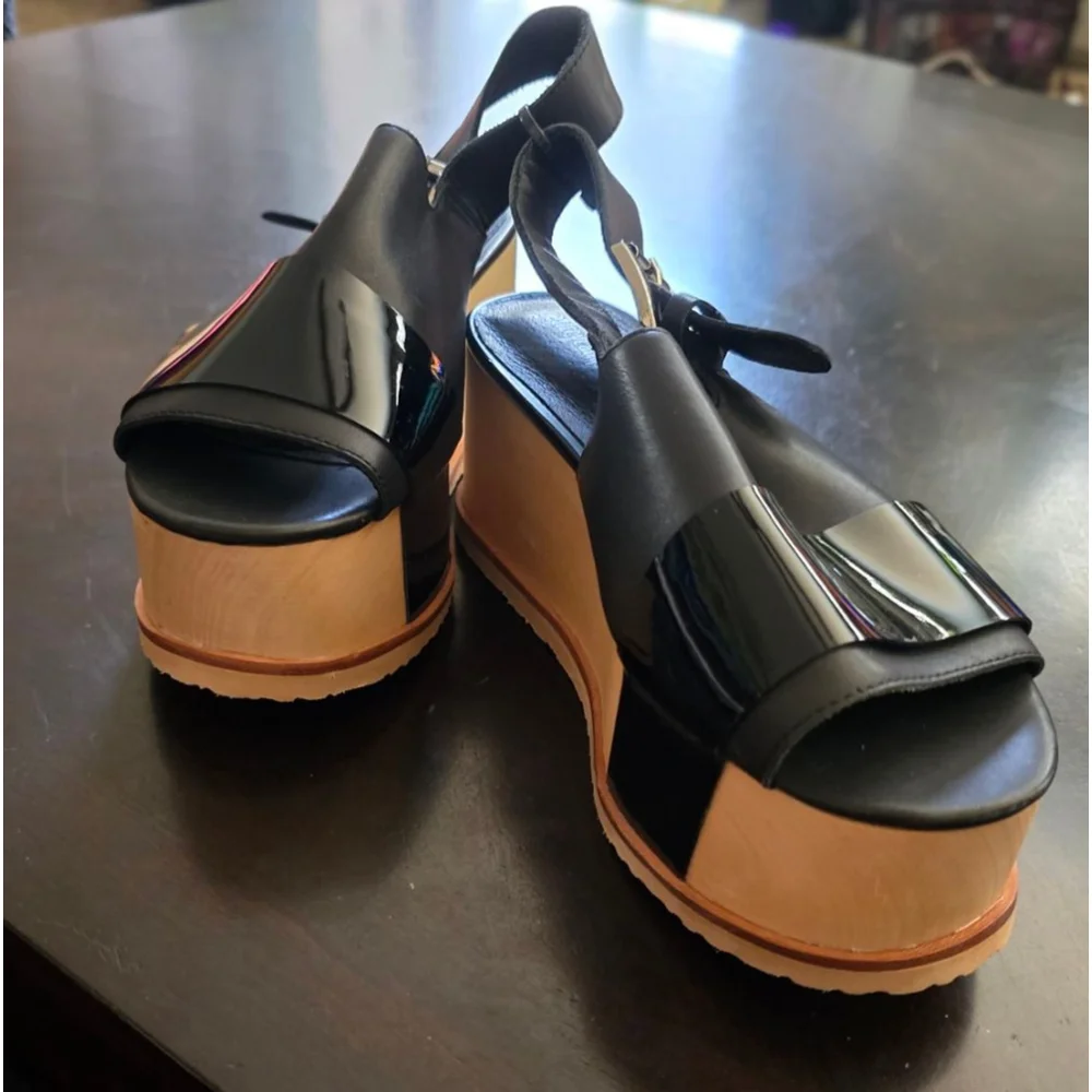 Jeffrey Campbell step into