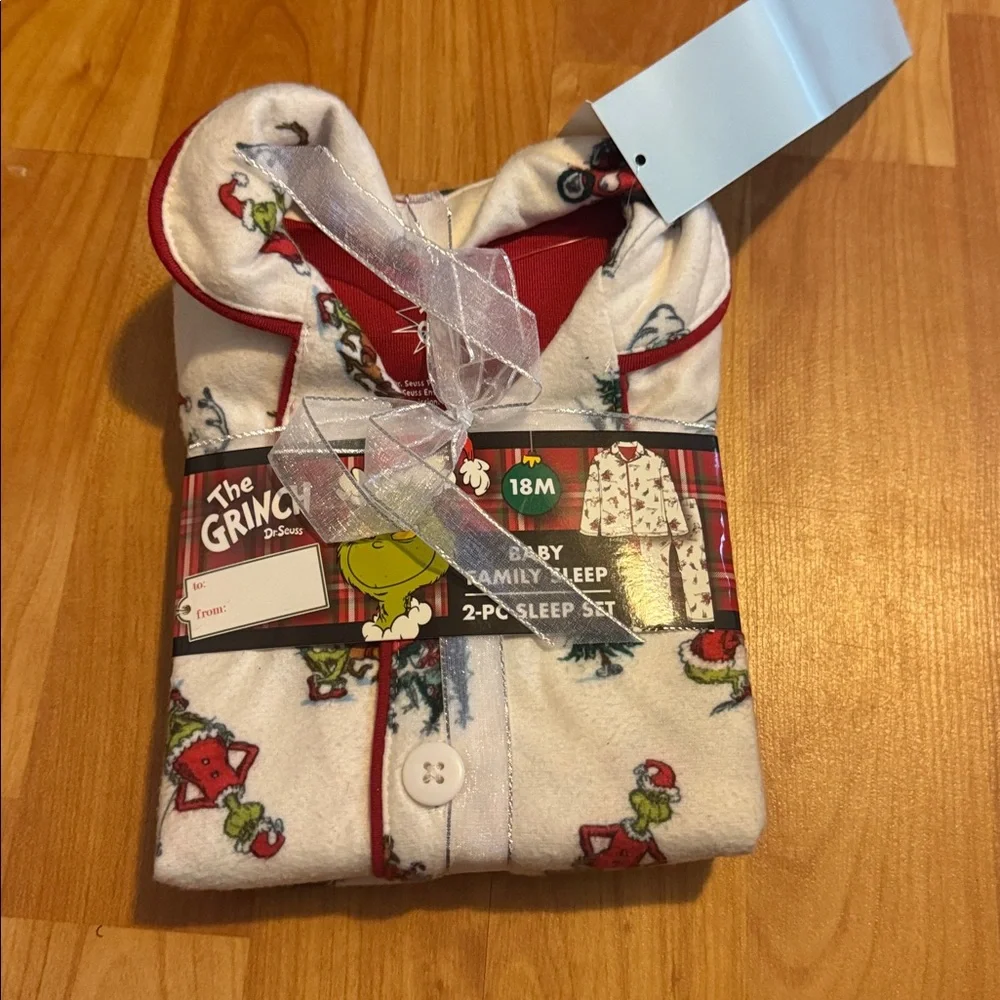 The grinch‎ baby / toddler Christmas PJ matching set NEW 18mo button up