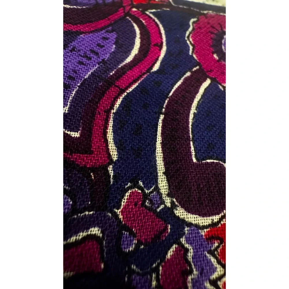 Christian Dior ECharpes Vintage Wool Scarf Magenta Fuscia Paisley Japan 35